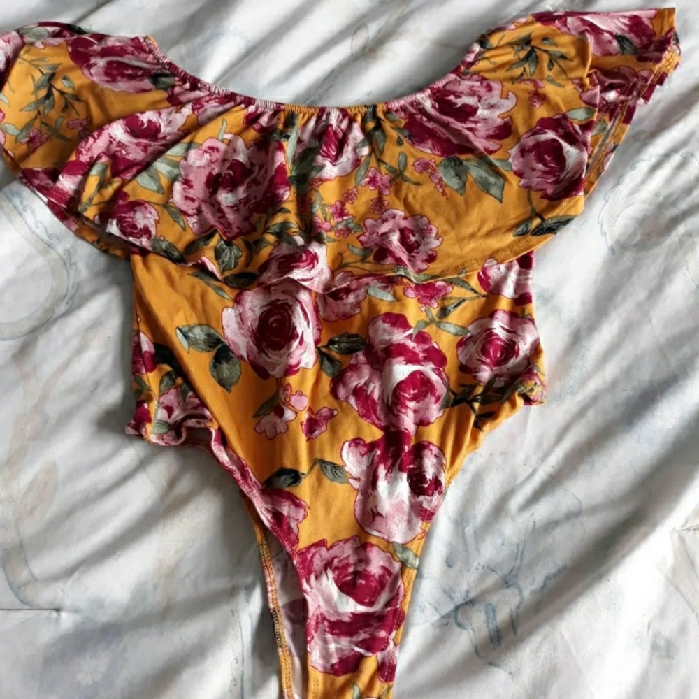 Fashion Nova Top
